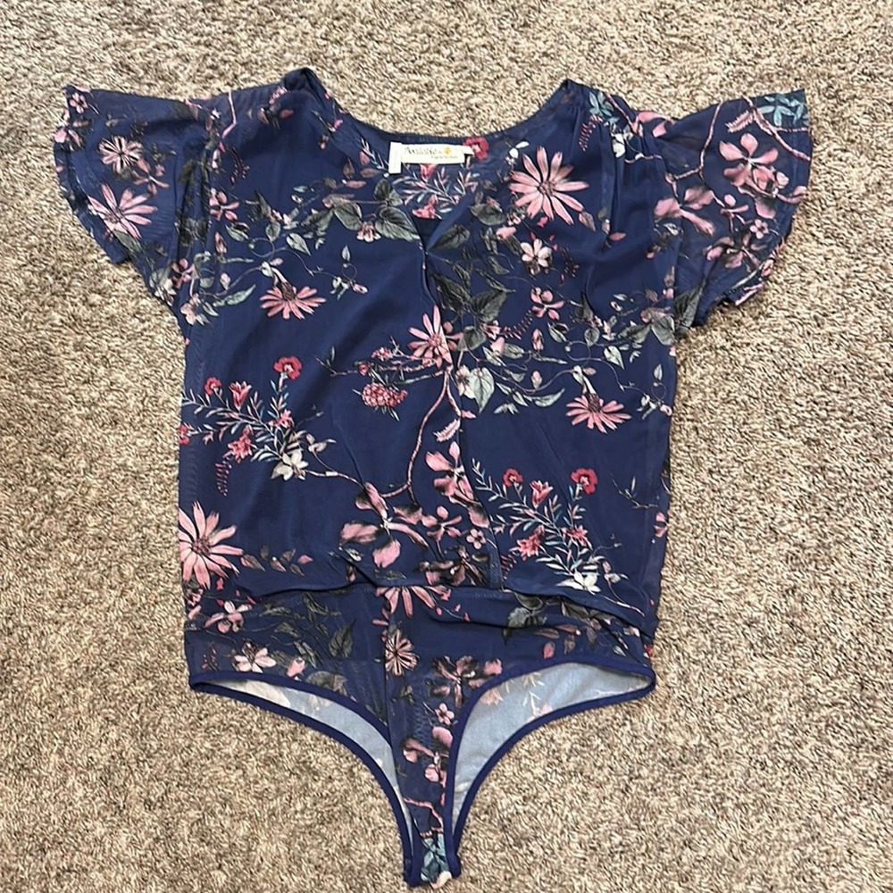 Available by Angela Fashion bodysuit Large